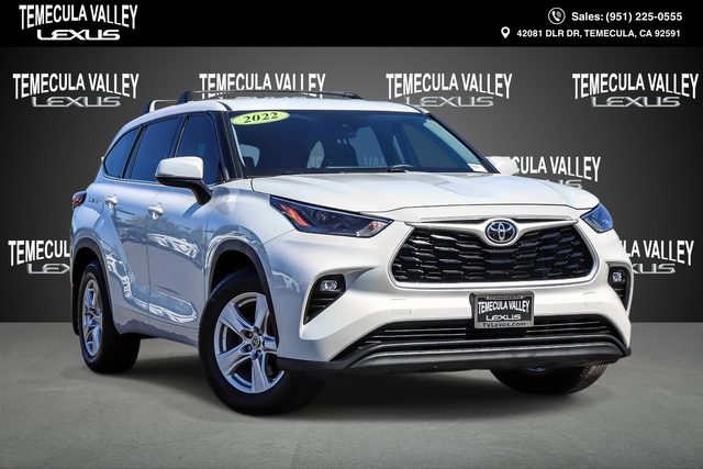 2022 Toyota Highlander LE AWD photo