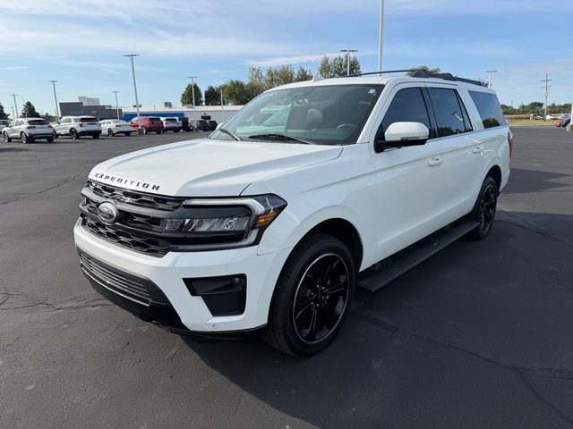 2022 Ford Expedition Max Limited 4WD photo