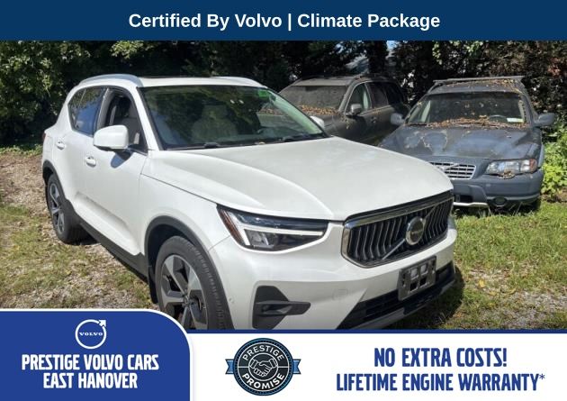 2023 Volvo XC40 Ultimate Bright Theme AWD photo