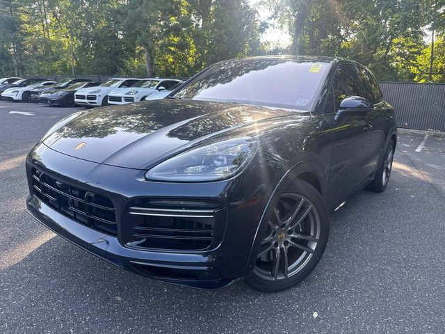 2023 Porsche Cayenne Turbo AWD photo