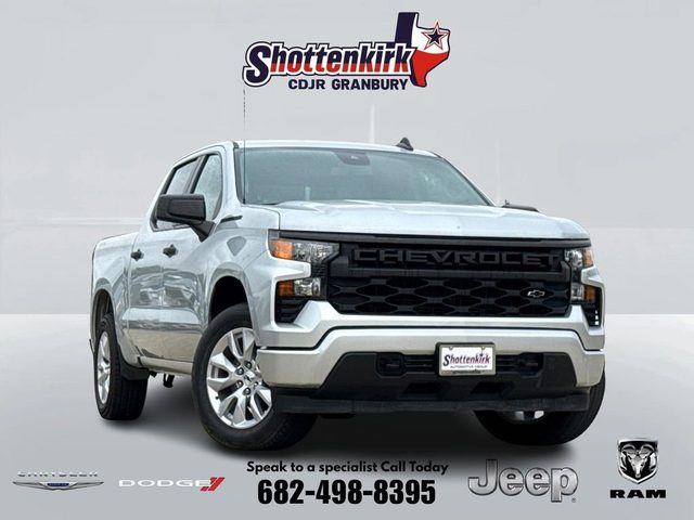 2022 Chevrolet Silverado 1500 Custom 4WD photo