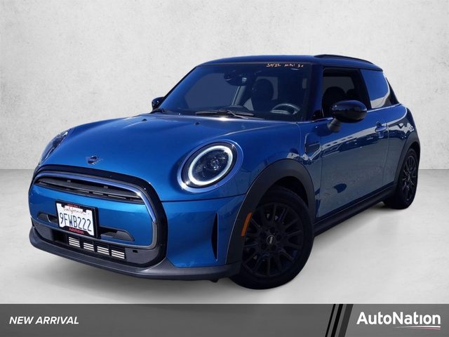2023 MINI Hardtop 2 Door Cooper FWD photo