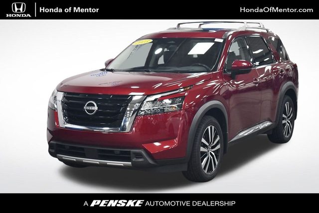 2023 Nissan Pathfinder Platinum 4WD photo
