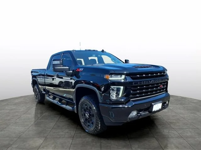 2023 Chevrolet Silverado 3500HD LT 4WD photo
