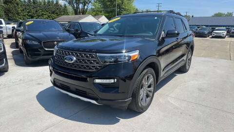 2022 Ford Explorer XLT 4WD photo