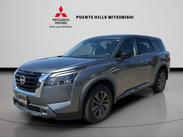 2023 Nissan Pathfinder S FWD photo