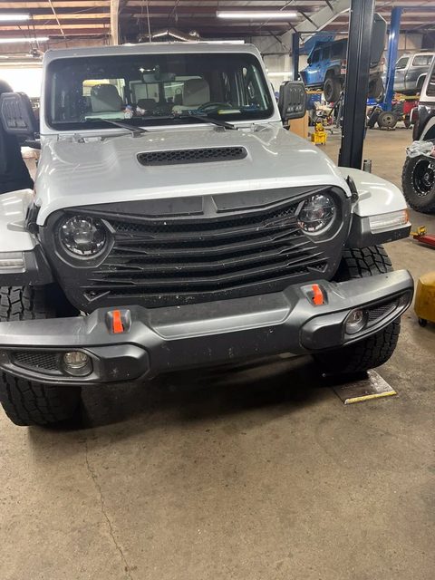 2023 Jeep Gladiator Mojave 4WD photo