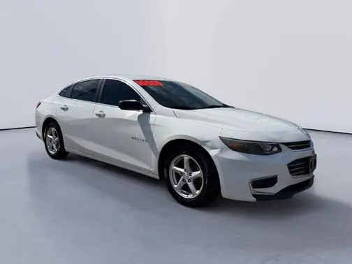 2017 Chevrolet Malibu LS FWD photo