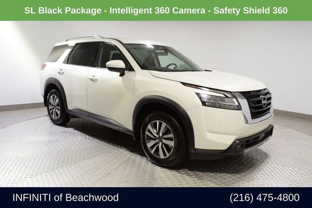 2023 Nissan Pathfinder SL 4WD photo