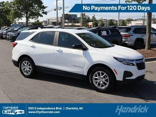 2022 Chevrolet Equinox LS FWD photo