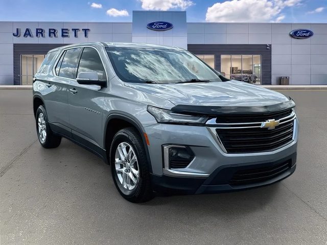 2023 Chevrolet Traverse LS FWD photo