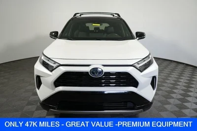 2022 Toyota RAV4 Hybrid XSE AWD photo