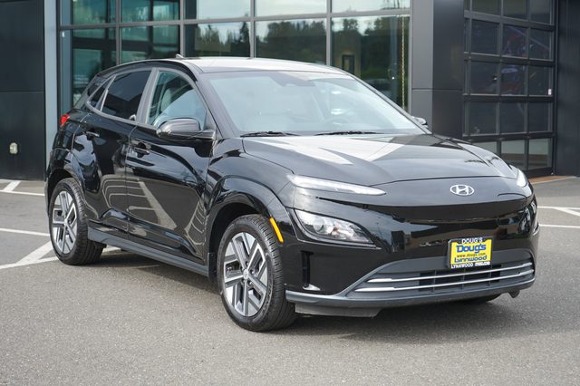 2023 Hyundai Kona SE FWD photo
