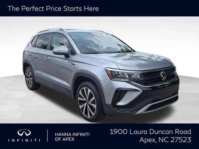 2023 Volkswagen Taos SE FWD photo