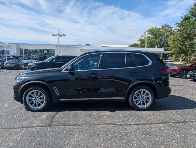 2023 BMW X5 xDrive40i AWD photo