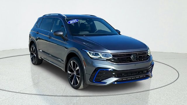 2022 Volkswagen Tiguan SEL R-Line AWD photo