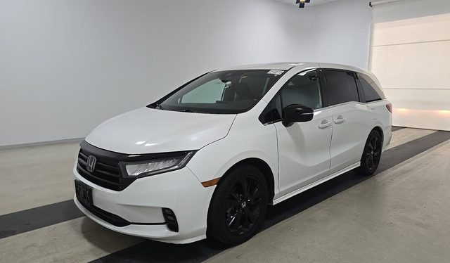 2023 Honda Odyssey Sport FWD photo