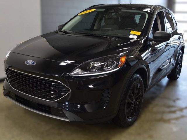 2022 Ford Escape SE AWD photo