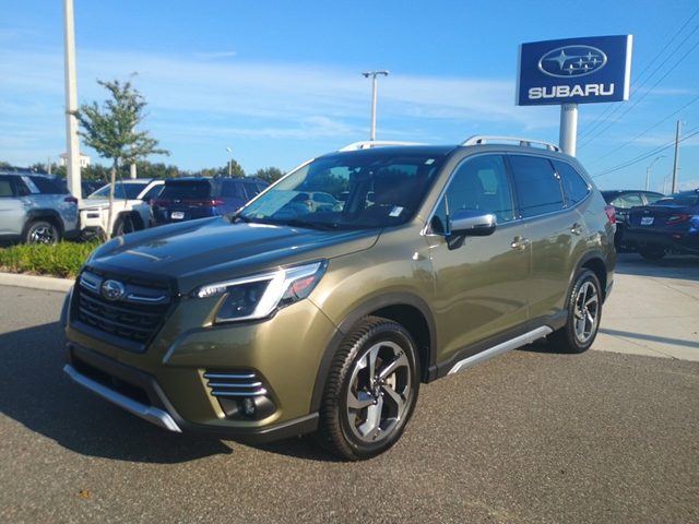 2022 Subaru Forester Touring AWD photo