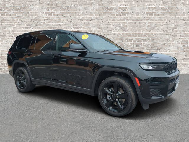 2023 Jeep Grand Cherokee L Altitude 4WD photo