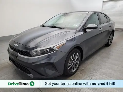 2023 Kia Forte LXS FWD photo