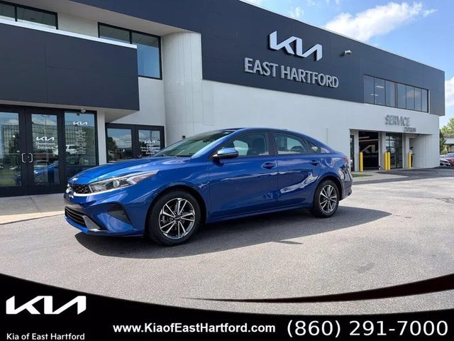 2023 Kia Forte LXS FWD photo