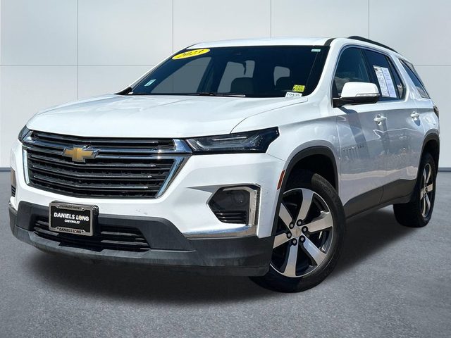 2023 Chevrolet Traverse LT Leather AWD photo