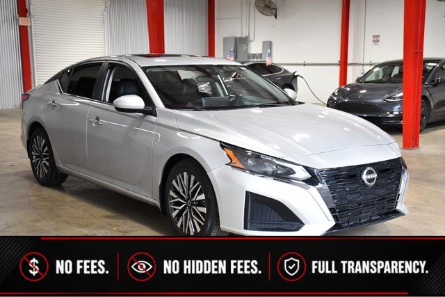 2023 Nissan Altima 2.5 SV FWD photo