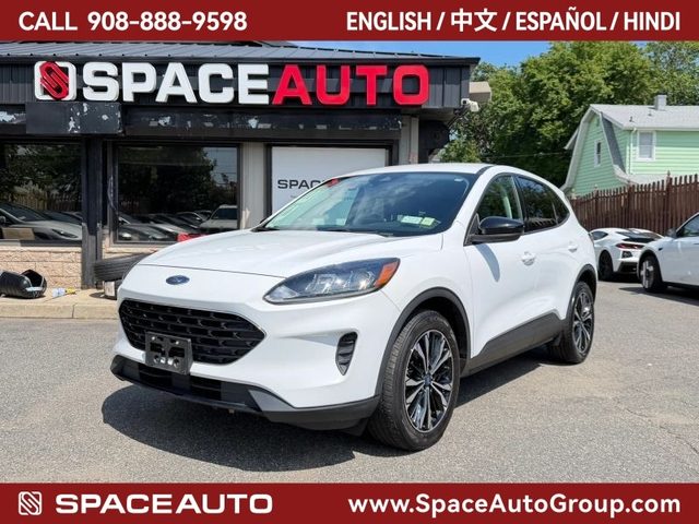2022 Ford Escape SE AWD photo