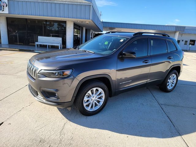 2022 Jeep Cherokee Latitude Lux 4WD photo