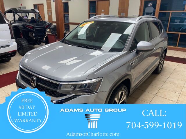 2023 Volkswagen Taos SE AWD photo