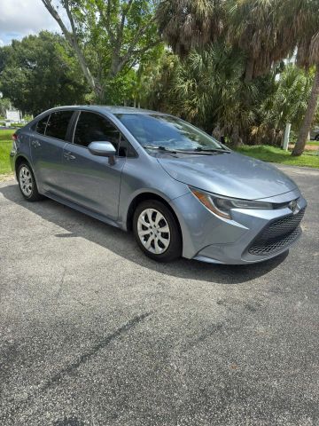 2022 Toyota Corolla LE FWD photo