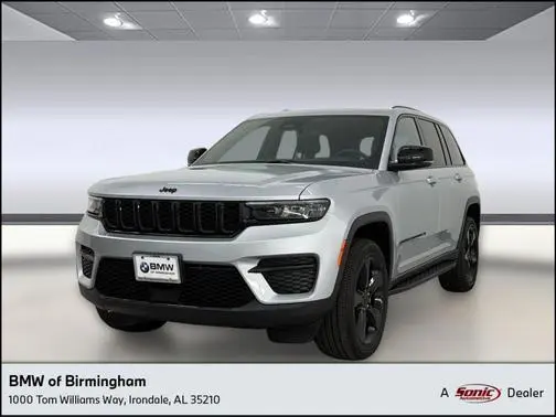 2023 Jeep Grand Cherokee Altitude 4WD photo
