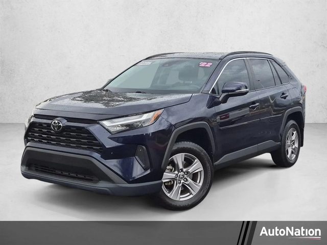 2022 Toyota RAV4 XLE AWD photo