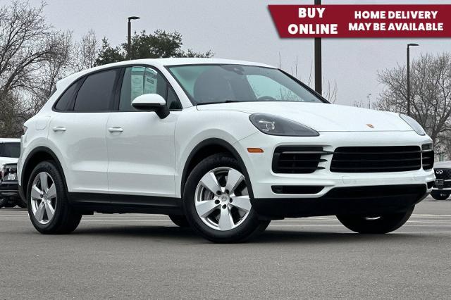 2023 Porsche Cayenne AWD photo