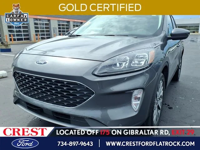 2022 Ford Escape Titanium AWD photo
