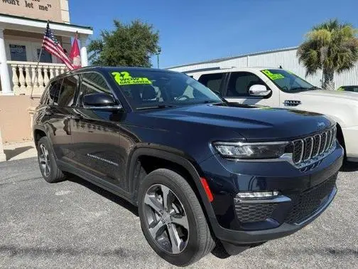 2022 Jeep Grand Cherokee  4WD photo