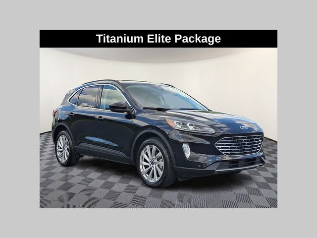 2022 Ford Escape Titanium AWD photo