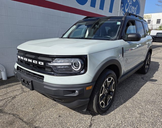 2022 Ford Bronco Sport Outer Banks 4WD photo
