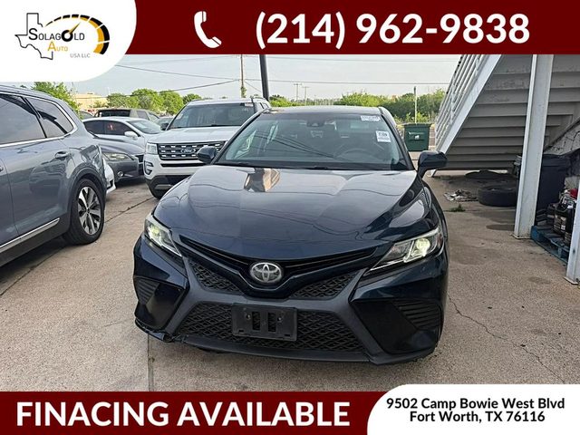 2018 Toyota Camry SE FWD photo