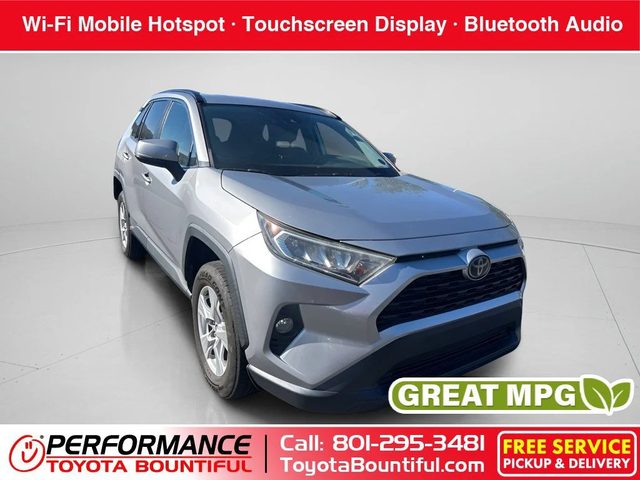 2020 Toyota RAV4 XLE AWD photo