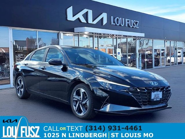 2023 Hyundai Elantra Limited FWD photo