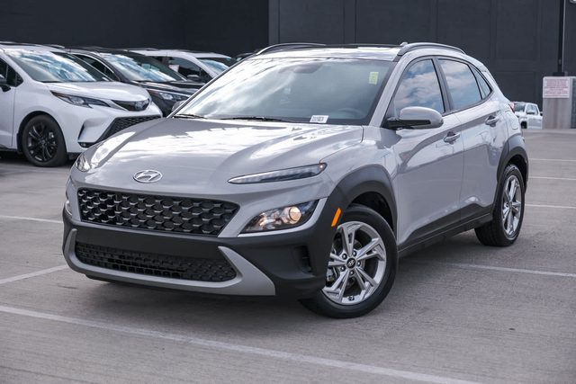 2023 Hyundai Kona SEL FWD photo