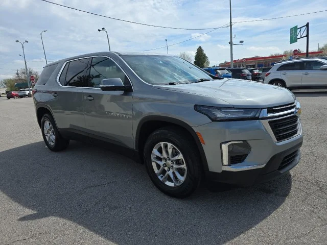 2023 Chevrolet Traverse LS FWD photo