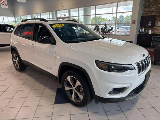 2022 Jeep Cherokee Limited 4WD photo