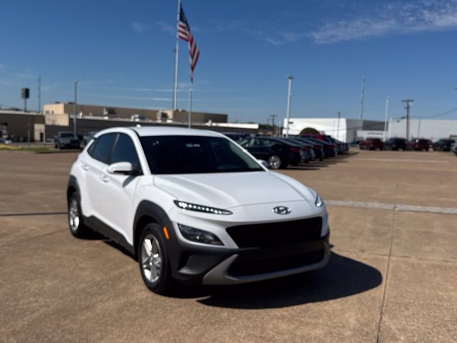 2023 Hyundai Kona SE AWD photo