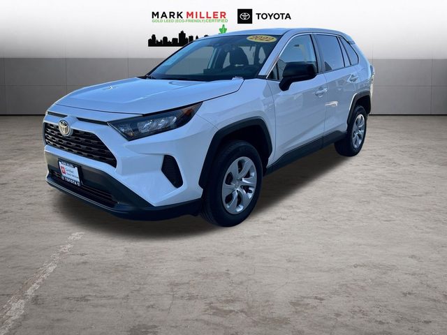 2022 Toyota RAV4 LE AWD photo