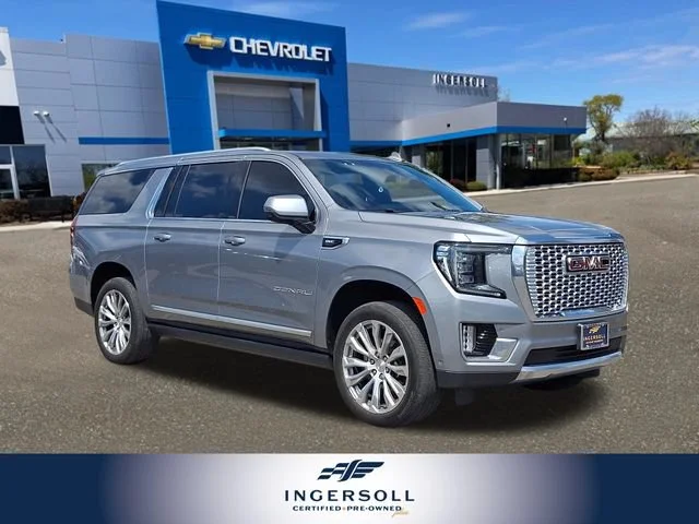 2023 GMC Yukon XL Denali 4WD photo