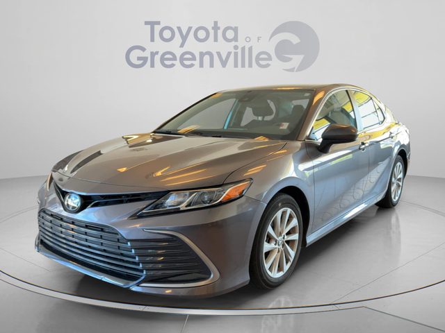 2023 Toyota Camry LE FWD photo