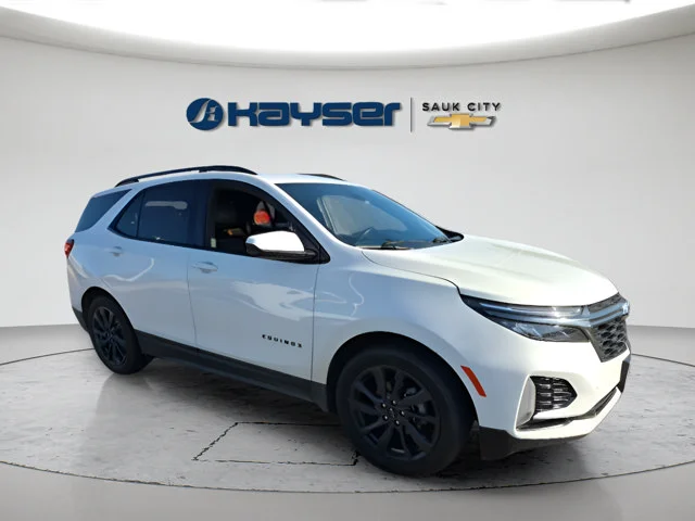 2022 Chevrolet Equinox RS FWD photo
